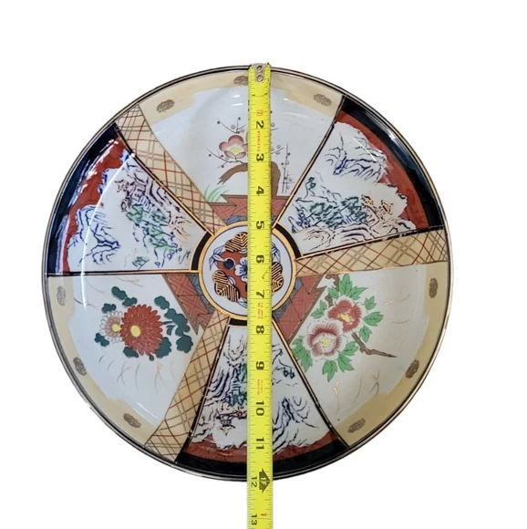 Vintage Japanese Imari Porcelain Dorabachi Bowl